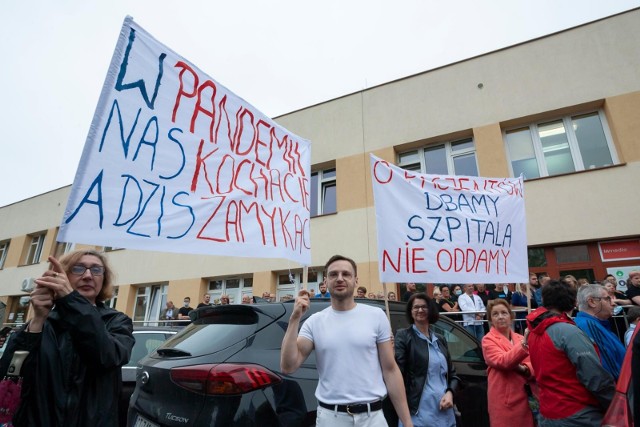 W 2022 roku pracownicy szpitala Biziela protestowali przeciwko planom połączenia ich lecznicy ze szpitalem Jurasza