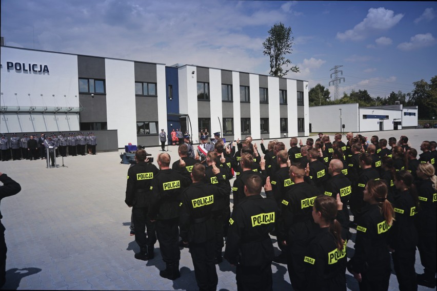 Kraków. Ślubowanie nowych policjantów w garnizonie [ZDJĘCIA]