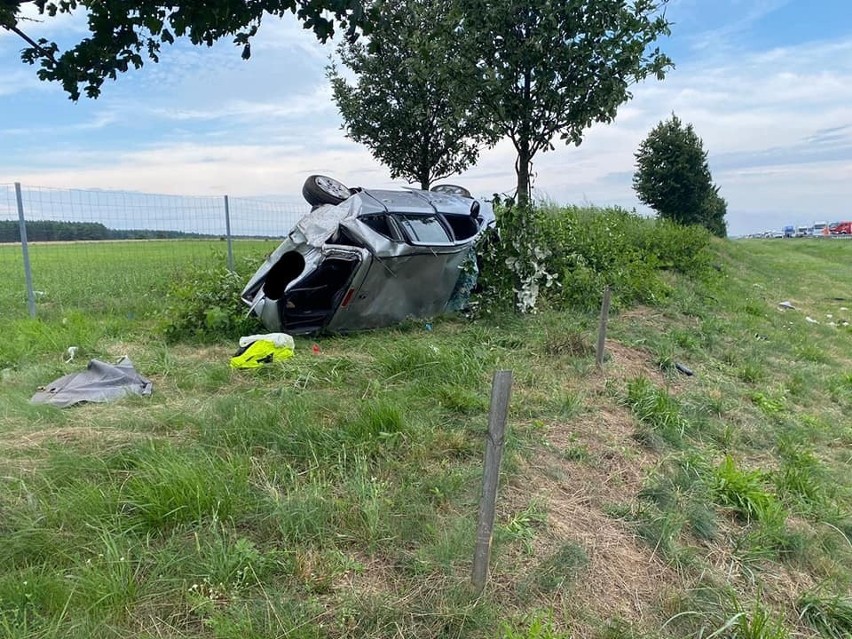 Wypadek na autostradzie A2. Dwie osoby zostały poszkodowane.