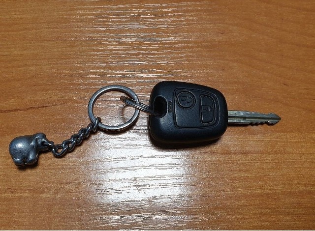 Znaleziony klucz do auta