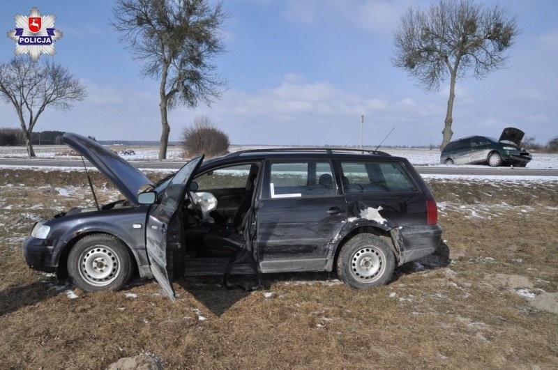 Wypadek w miejscowości Horodyszcze. Młody kierowca chciał wyprzedzić samochód skręcający w lewo. Jedna osoba została ranna
