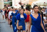 W Rzeszowie na ul. 3 Maja odbył się pokaz projektantki mody - Basi Olearki [ZDJĘCIA, WIDEO]
