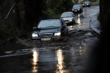 Szczecin. Ulica Ustowska też zalana. Są utrudnienia