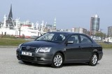 Toyota Avensis kontra Honda Accord