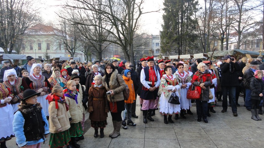 Przegląd pastorałek i kolę z minionych lat. Laureaci...