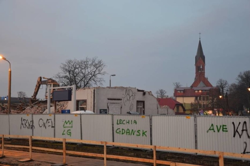 Dworzec kolejowy ww Kartuzach zburzony