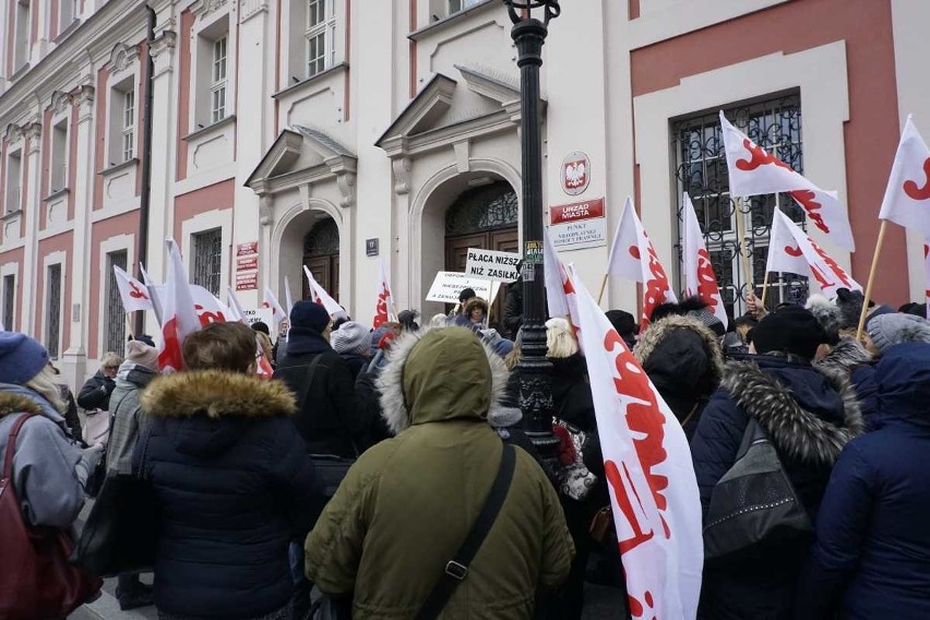 W Dzień Pracownika Socjalnego zatrudnieni w Miejskim Ośrodku...