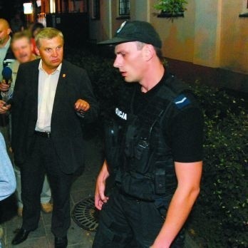Prezydent Truskolaski sprawdził, jak policjanci radzą sobie w konkretnej akcji