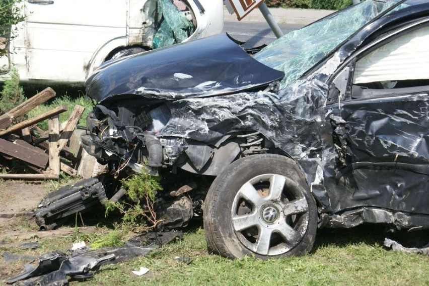 Wypadek w Jankowie Pierwszym: 13 osób rannych. Jechali na...