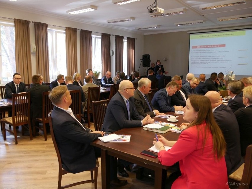 Samorządowcy z całej Ziemi Radomskiej dyskutowali w Kozienicach