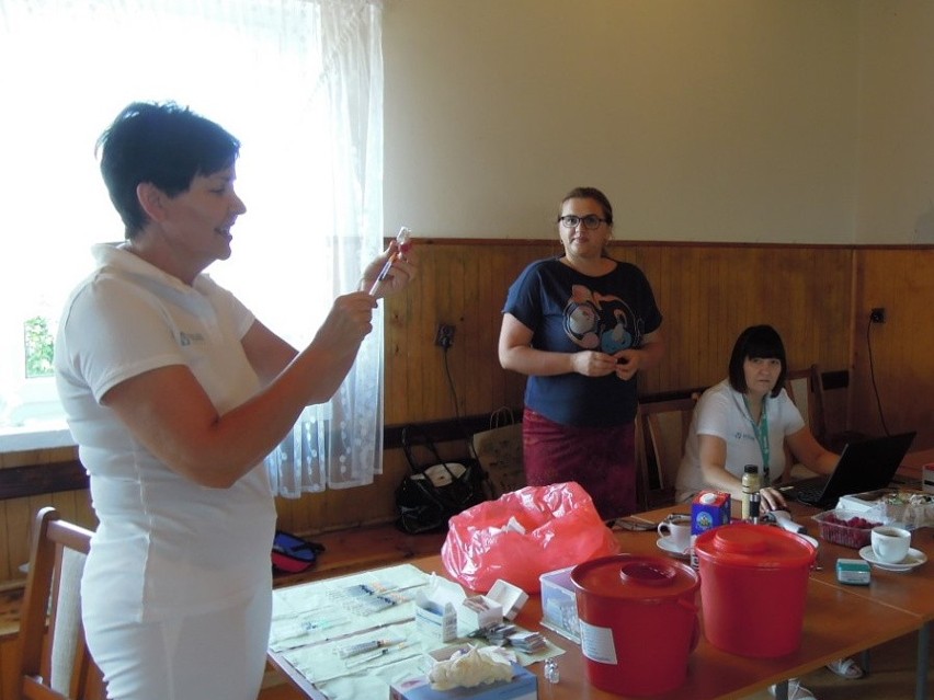 Akcja szczepień w Wybczyku w gminie Łubianka