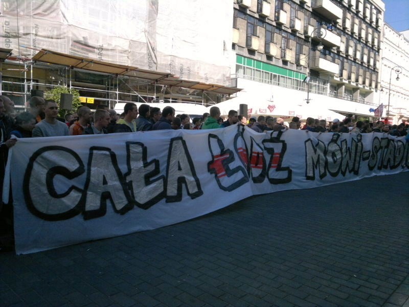 Kibice ŁKS Łódź protestują przeciwko planom budowy stadionu...