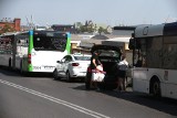 Przystanki autobusowe przy Owocowej wiecznie zablokowane. Szczecińscy kierowcy wzajemnie utrudniają sobie parkowanie