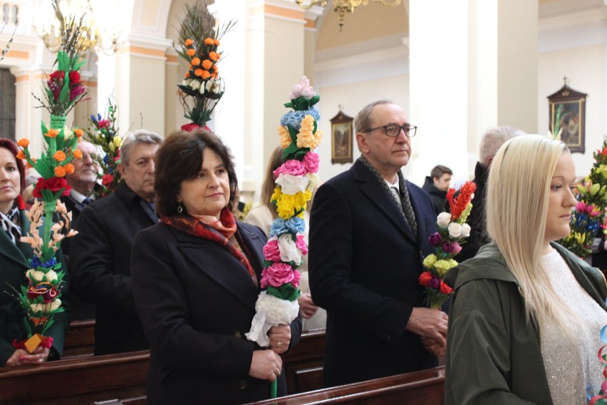 Niedziela Palmowa w Czyżewie. Barwny korowód przeszedł ulicami 