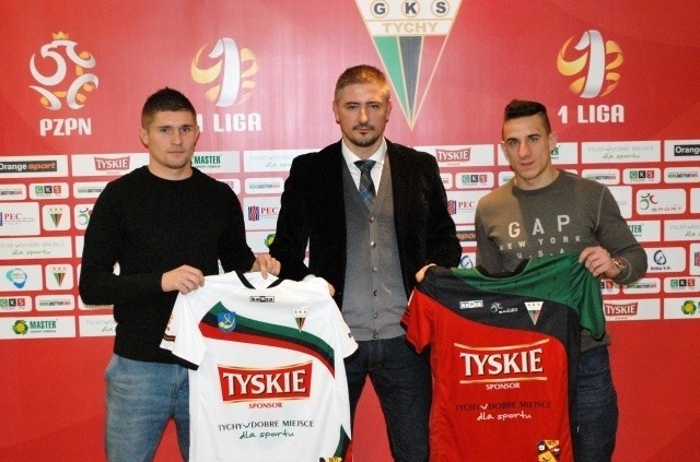 Od lewej: Sebastian Janik, dyrektor Marcin Adamski i Jakub Bąk