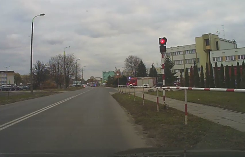 Przepuszczali straż pożarną, on nie poczekał. Karygodne zachowanie kierowcy miejskiego autobusu w Bydgoszczy [wideo] 