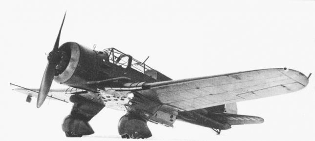 Samolot PZL 23 Karaś służył przed wojną w eskadrach...