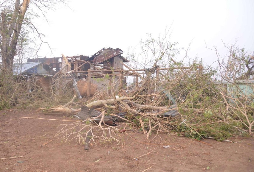 Tornado uderzyło w centralnej Mjanmie. Co najmniej osiem osób zginęło