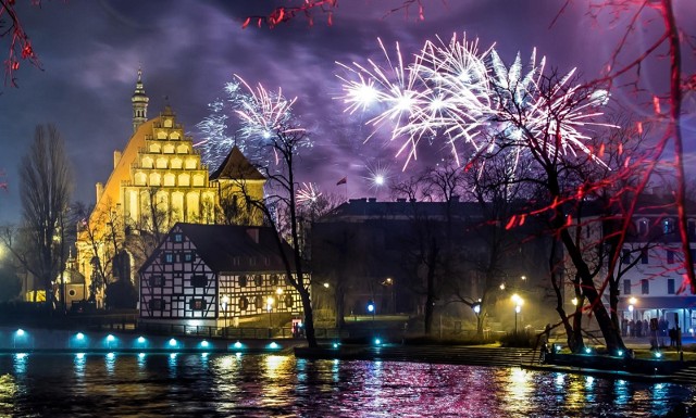 Podpowiadamy, jak w Bydgoszczy spędzić ostatni wieczór mijającego roku.
