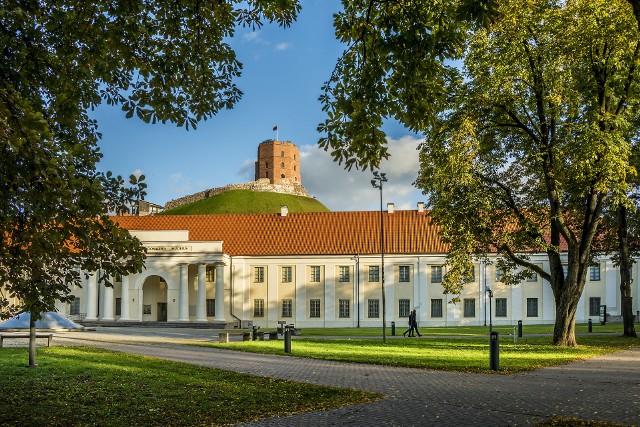Zamek Gedymina i Muzeum Narodowe Litwy w Wilnie.