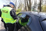 Ruszyła akcja Bezpieczna majówka 2023. Na drogach pół tysiąca policjantów, drony i wzmożone kontrole. Pobłażania nie będzie