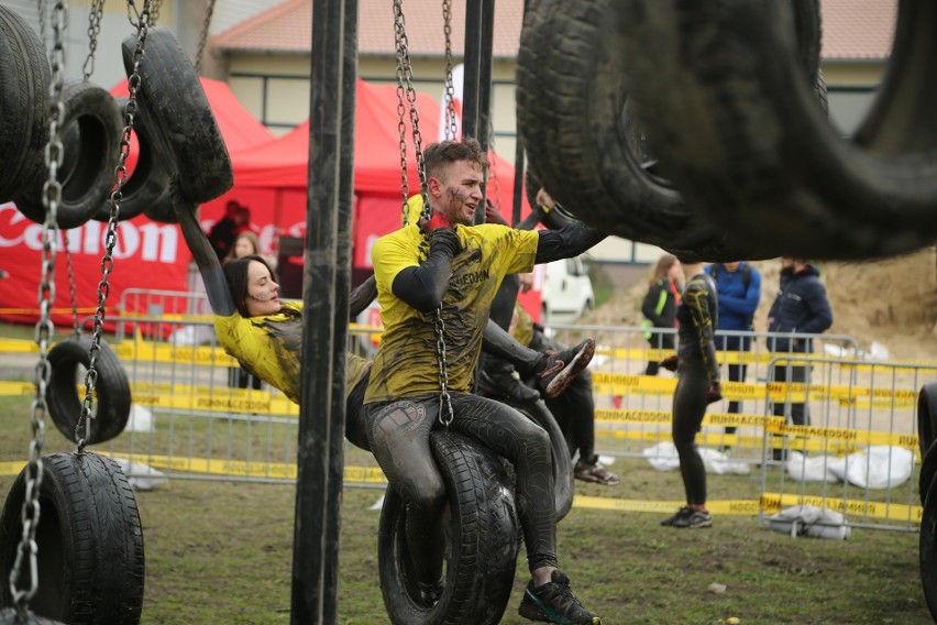 Runmageddon na Partynicach. Pierwszy dzień zmagań [GALERIA ZDJĘĆ]