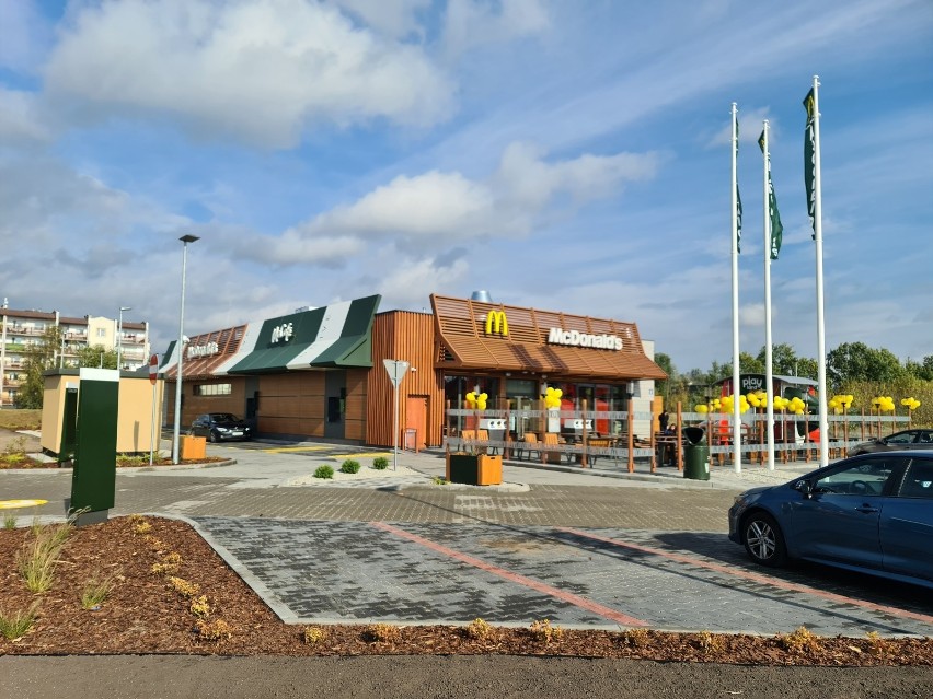 Właśnie otwarto szóstą restaurację sieci McDonald's w...