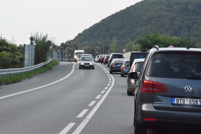 W wyniku karambolu powstał duży korek