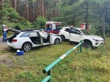 Wypadek pod Olkuszem. Trzy samochody skasowane. Jedna osoba ranna