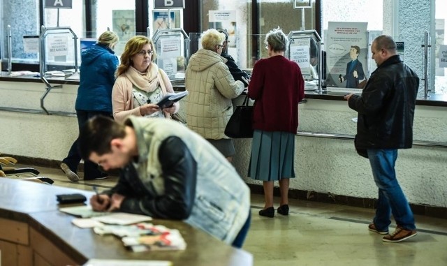 Do 2 maja (30 kwietnia to niedziela) podatnicy mogą zweryfikować i zmodyfikować lub zatwierdzić swoje rozliczenia w usłudze Twój e-PIT.