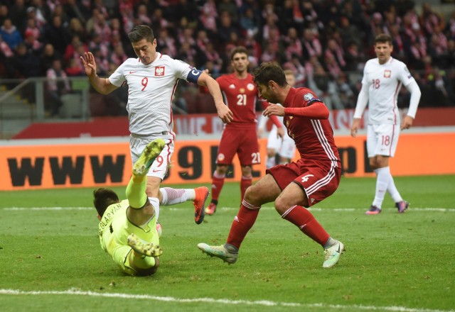 Armenia - Polska TRANSMISJA NA ŻYWO WYNIK  W pierwszym meczu w warszawie Polska wygrała z Armenią 2:1