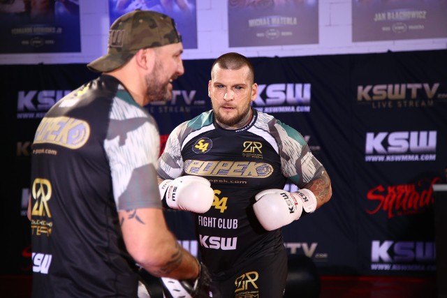 KSW 45: Za darmo? Oglądaj KSW 45 online i w TV. O której transmisja z gali? [LIVE, stream z Londynu]. KSW 45 ONLINE Popek - Erko Jun. Gdzie obejrzeć za DARMO na ŻYWO [Transmisja TV PPV, stream live] 6.10.2018