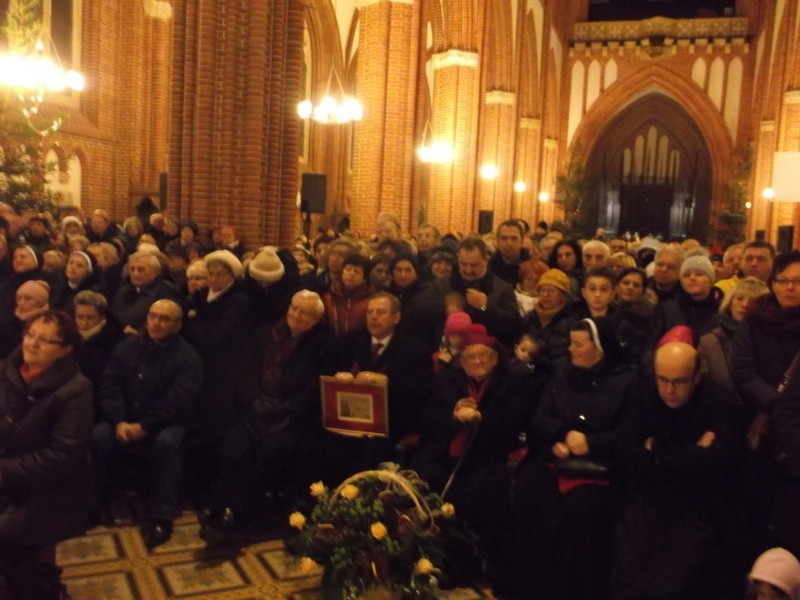 Wrocław: Tłumy na koncercie Skaldów w kościele przy Prusa (ZDJĘCIA)