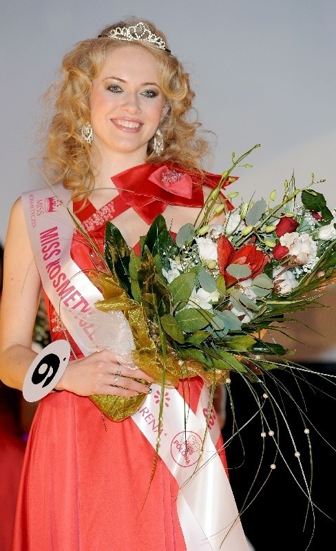 Tytuł Miss Kosmetyczek 2012 zdobyła Angelika Planik z...