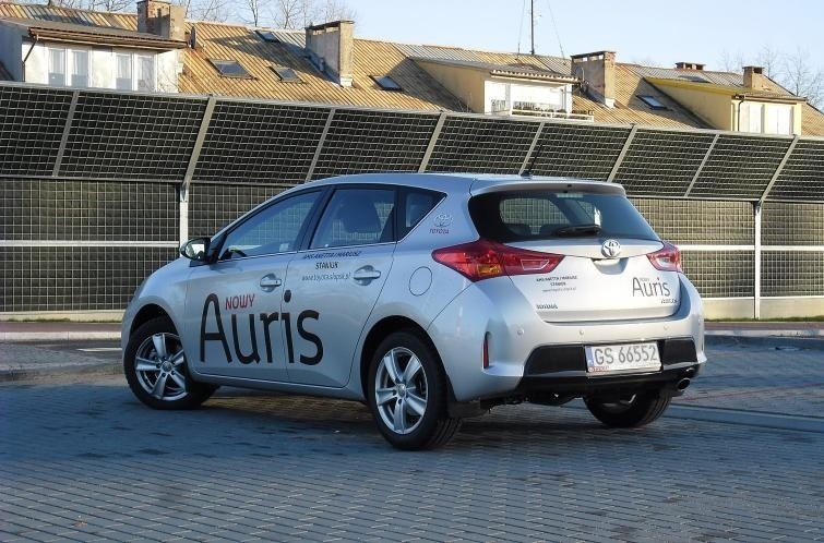 Testujemy: Toyota Auris 1.6  - kompakt w nowym stylu