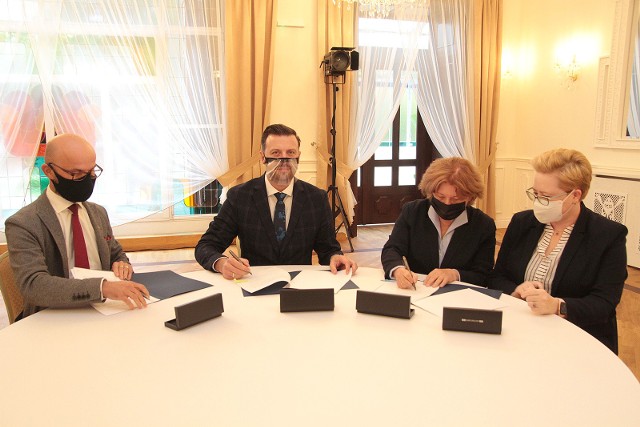 Podpisanie listu intencyjnego w sprawie utworzenia Śląskiego Centrum Biznesu i Technologii