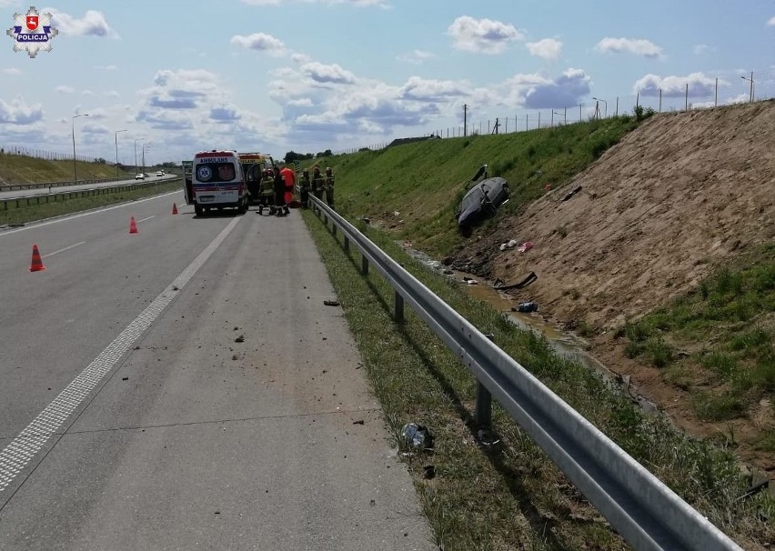 Groźny wypadek w Rykach. Dwie osoby trafiły do szpitala. Zobacz