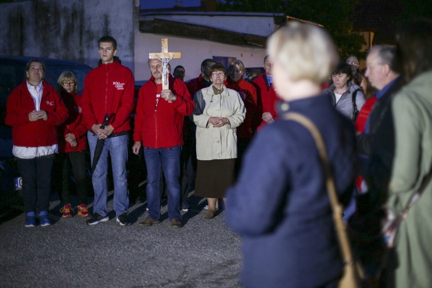 Pomimo zapowiedzi o odwołaniu protestów przeciwko...