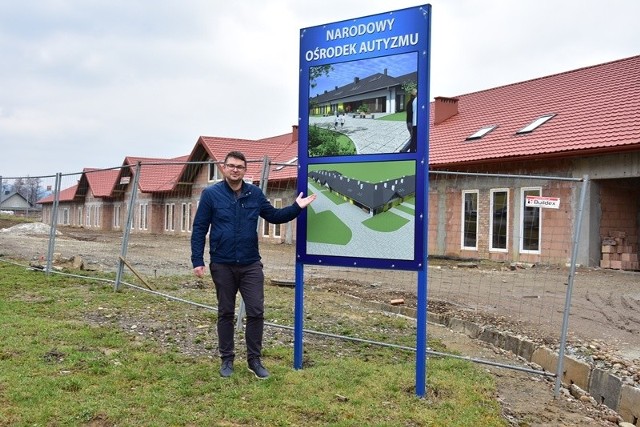 Mateusz Poręba na co dzień ma kontakt z rodzicami dzieci cierpiących na autyzm. - Każdy z nich boi się o przyszłość swoich pociech, gdy ich zabraknie. Ten ośrodek to jedyna nadzieja - podkreśla