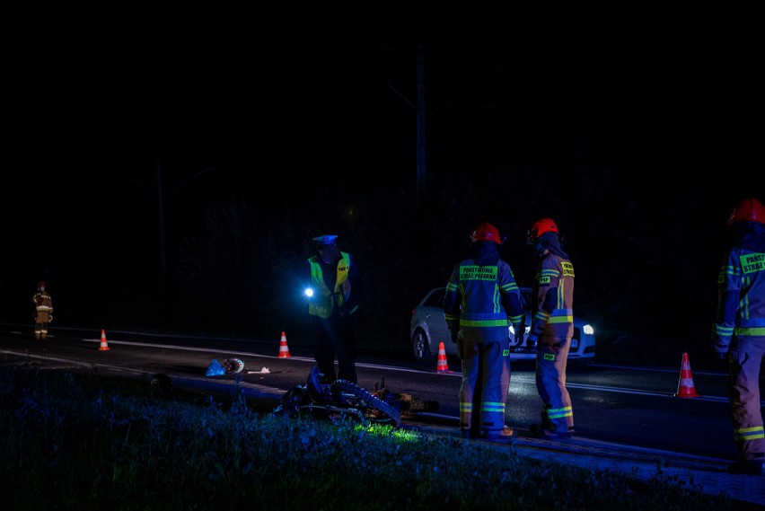 Podhale. Samochód uderzył w motocykl. Jedna osoba została ranna [ZDJĘCIA]