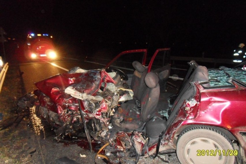 Śmiertelny wypadek na drodze Kielce-Tarnów. Zginął 20-latek