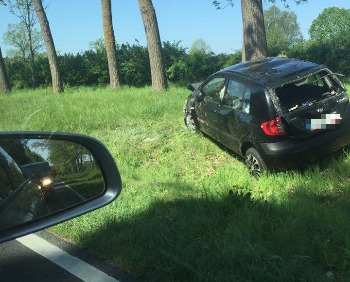 Wypadek na krajowej 6. Kierowca zasłabł. Utrudnienia w ruchu 