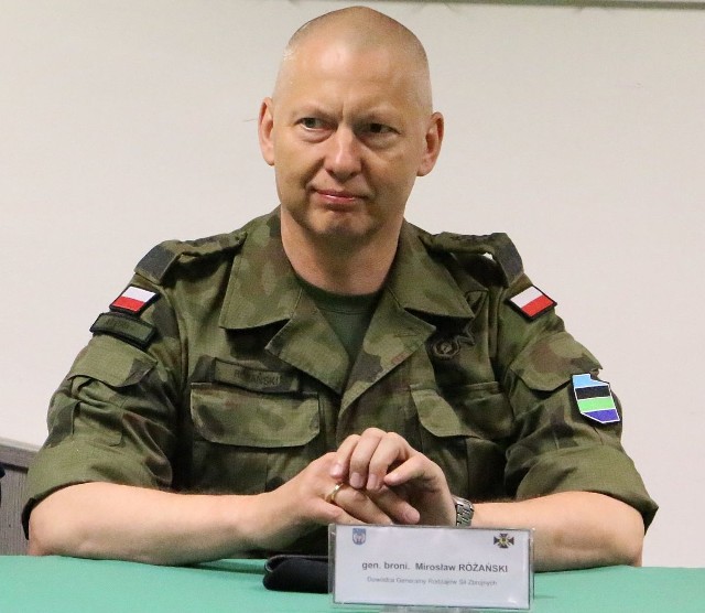 Zdaniem podwładnych, generał broni Mirosław Różański był znakomitym dowódcą oraz oficerem sztabowym i liniowym.