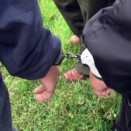 Policjanci zatrzymali 11. obywateli Bułgarii, w tym jednego nieletniego. Zarzuty usłyszał tylko jeden z nich.
