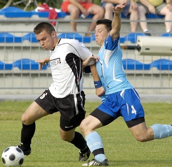 Dariusz Hajduk (z lewej) walczy z Patrykiem Kilianem.