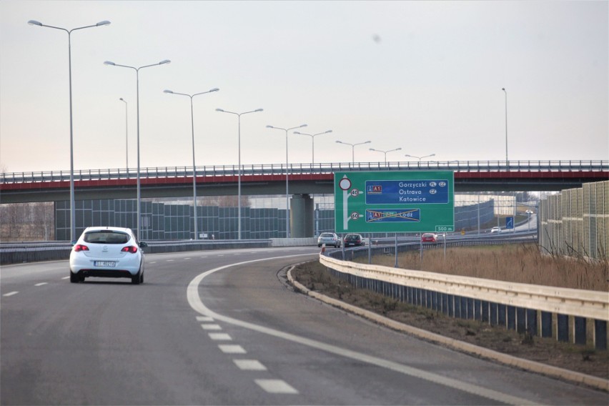 Autostradę A1 między Pyrzowicami i Piekarami Śląskim oddano...