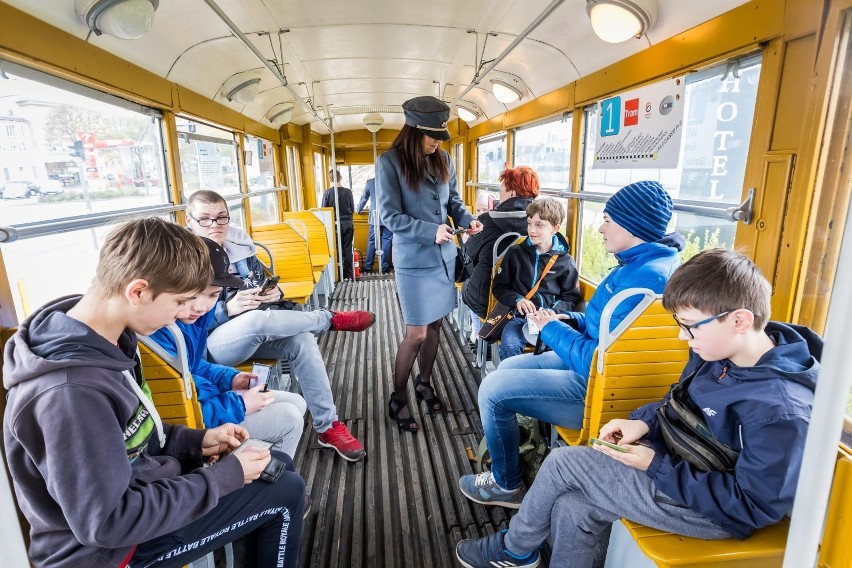 Zabytkowy tramwaj wyjechał w majówkę na ulice Bydgoszczy.