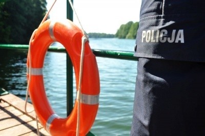 Policjanci po raz kolejny apelują: bądźmy ostrożni nad wodą