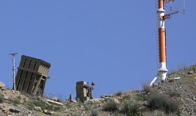 Bateria izraelskiego systemu "Żelazna Kopuła" na Wzgórzach Golan