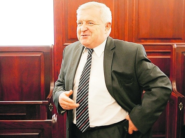 Tadeusz Jędrzejczak jest prezydentem Gorzowa od 1998 roku. Od początku afery budowlanej mówił, że jest niewinny.